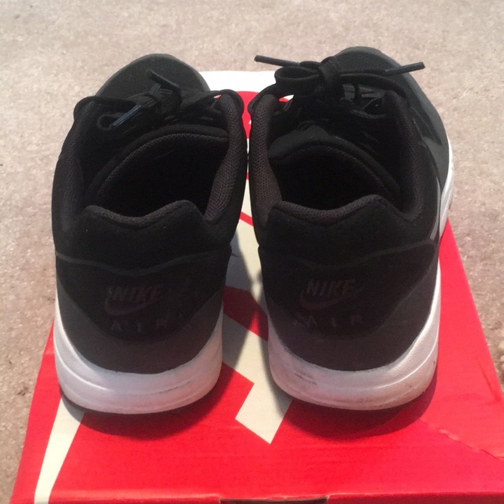 Nike Air Max Size 7.5